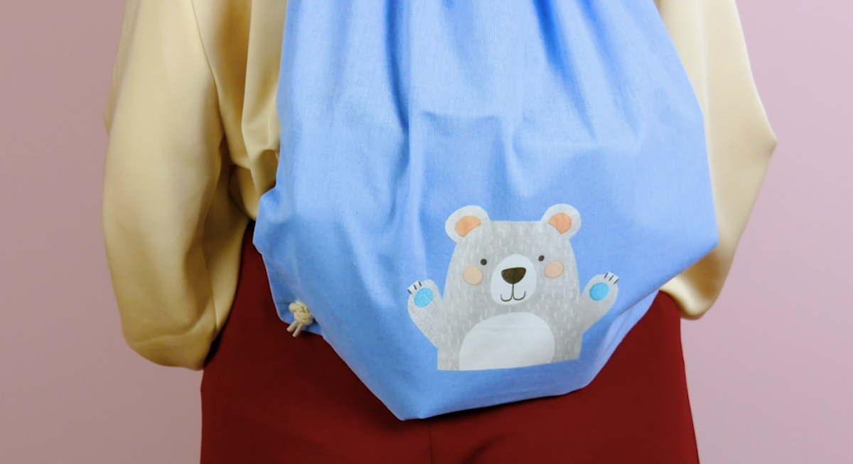 sac avec un motif d'ours imprimé