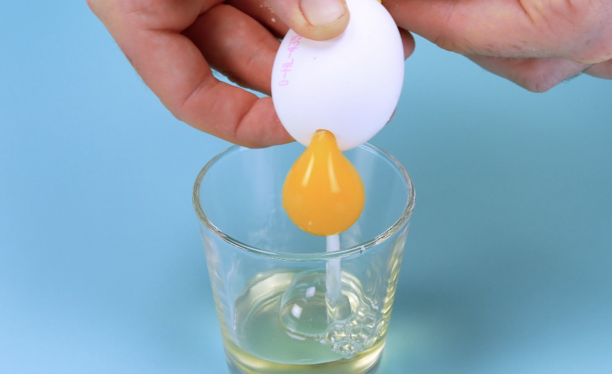 Souffler un œuf hors de sa coquille